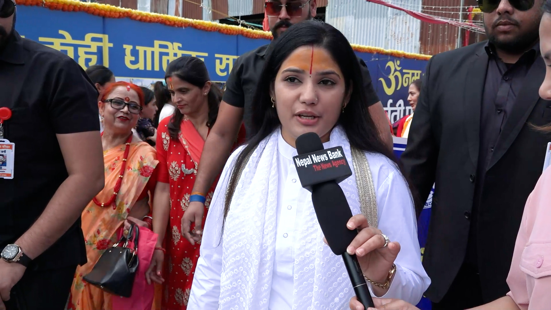 पशुपति आउँदा सबैले चिन्नुभयो, पोखरामा माया गरिरहनुभएको छ : देवी प्रतिभा