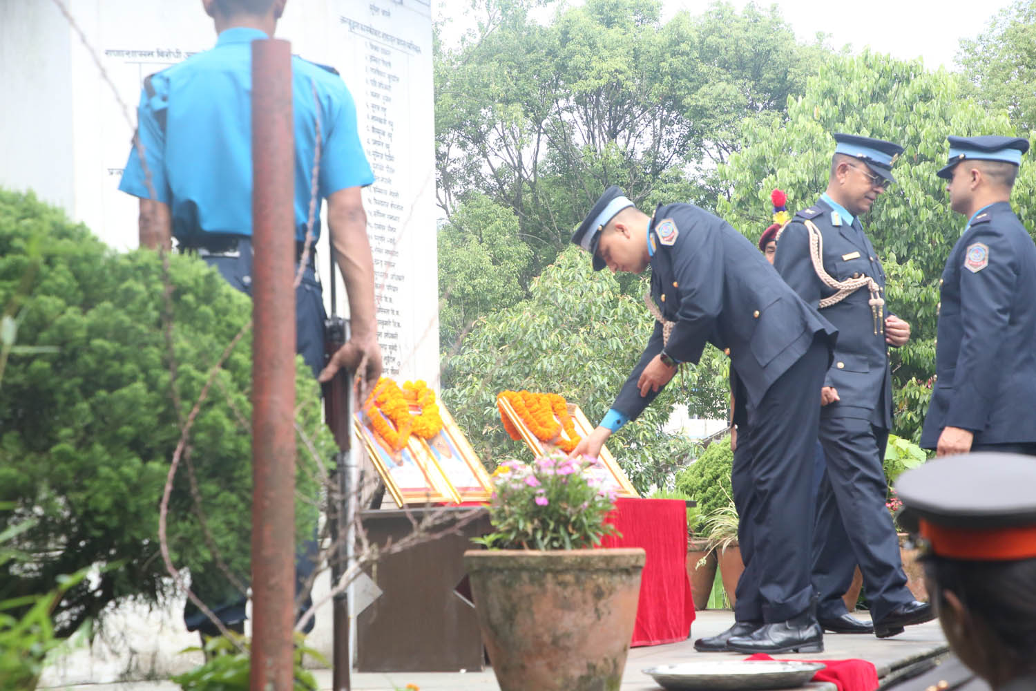 पोखरामा गणतन्त्र दिवस : सहिद पार्कमा माल्यार्पण